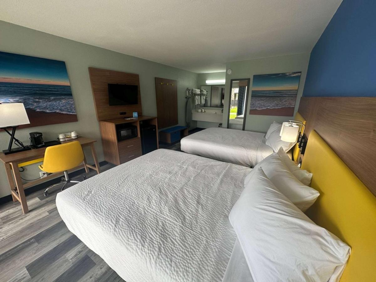Days Inn & Suites By Wyndham Jennings Luaran gambar