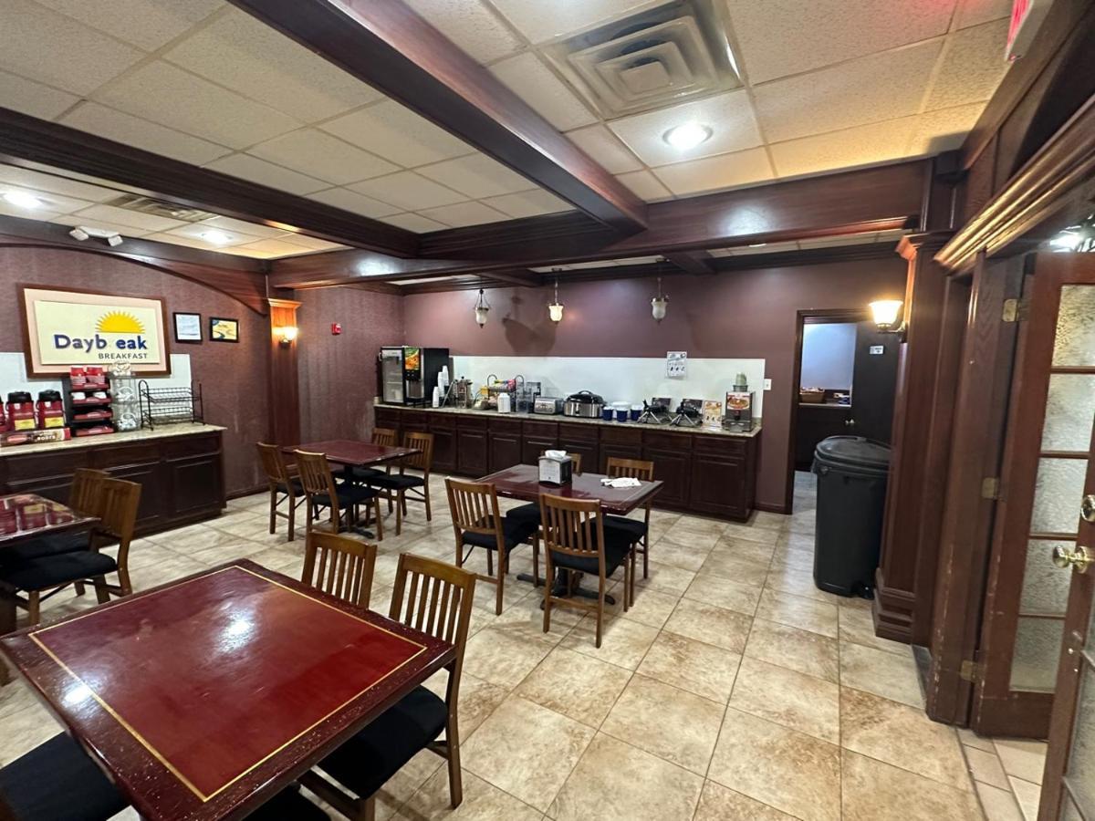 Days Inn & Suites By Wyndham Jennings Luaran gambar