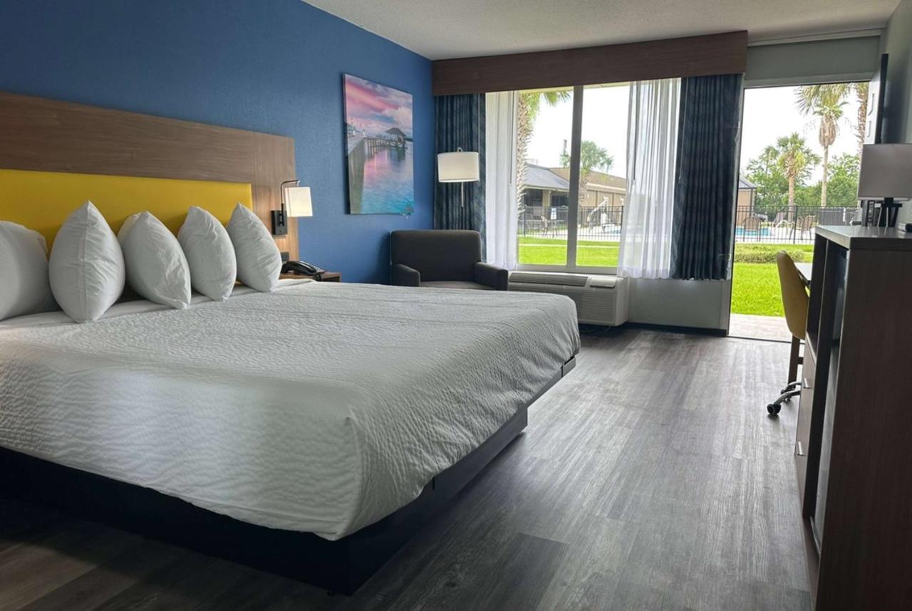 Days Inn & Suites By Wyndham Jennings Luaran gambar