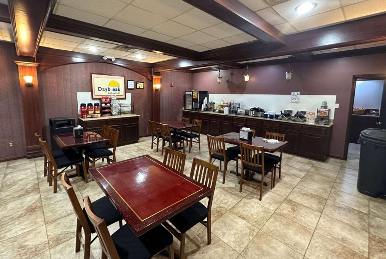 Days Inn & Suites By Wyndham Jennings Luaran gambar